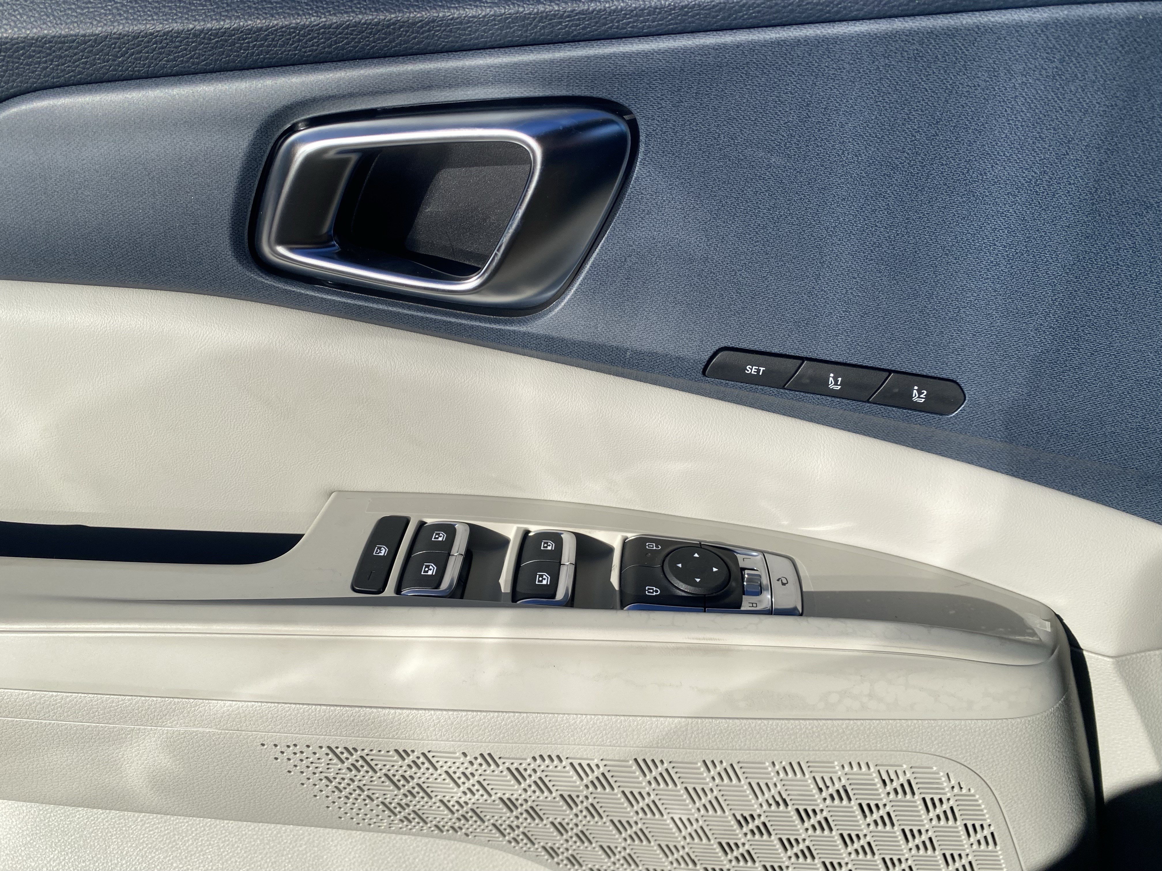 New 2026 Kia Carnival EX FWD image 20