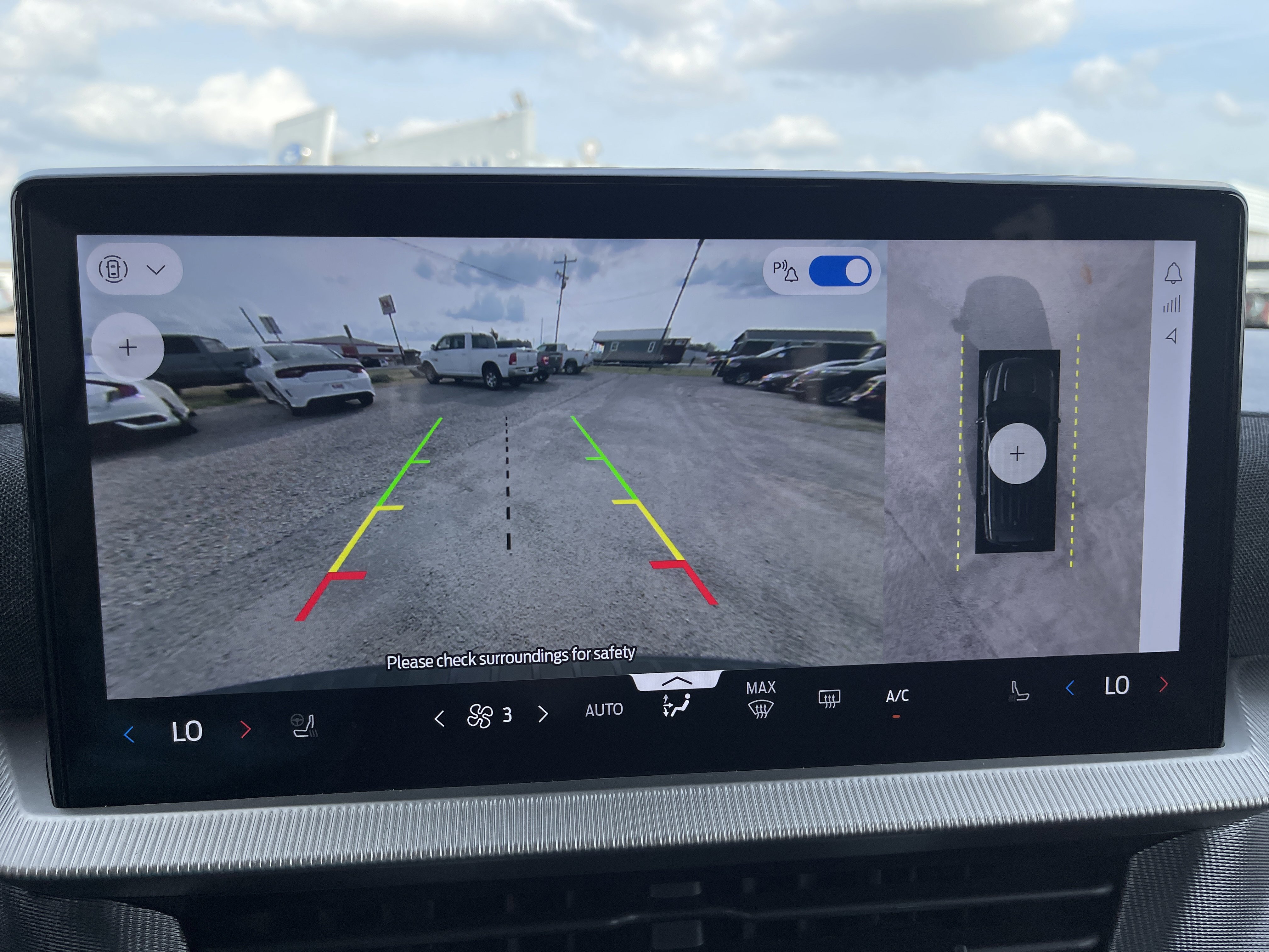 Used 2025 Ford Explorer ST image 28