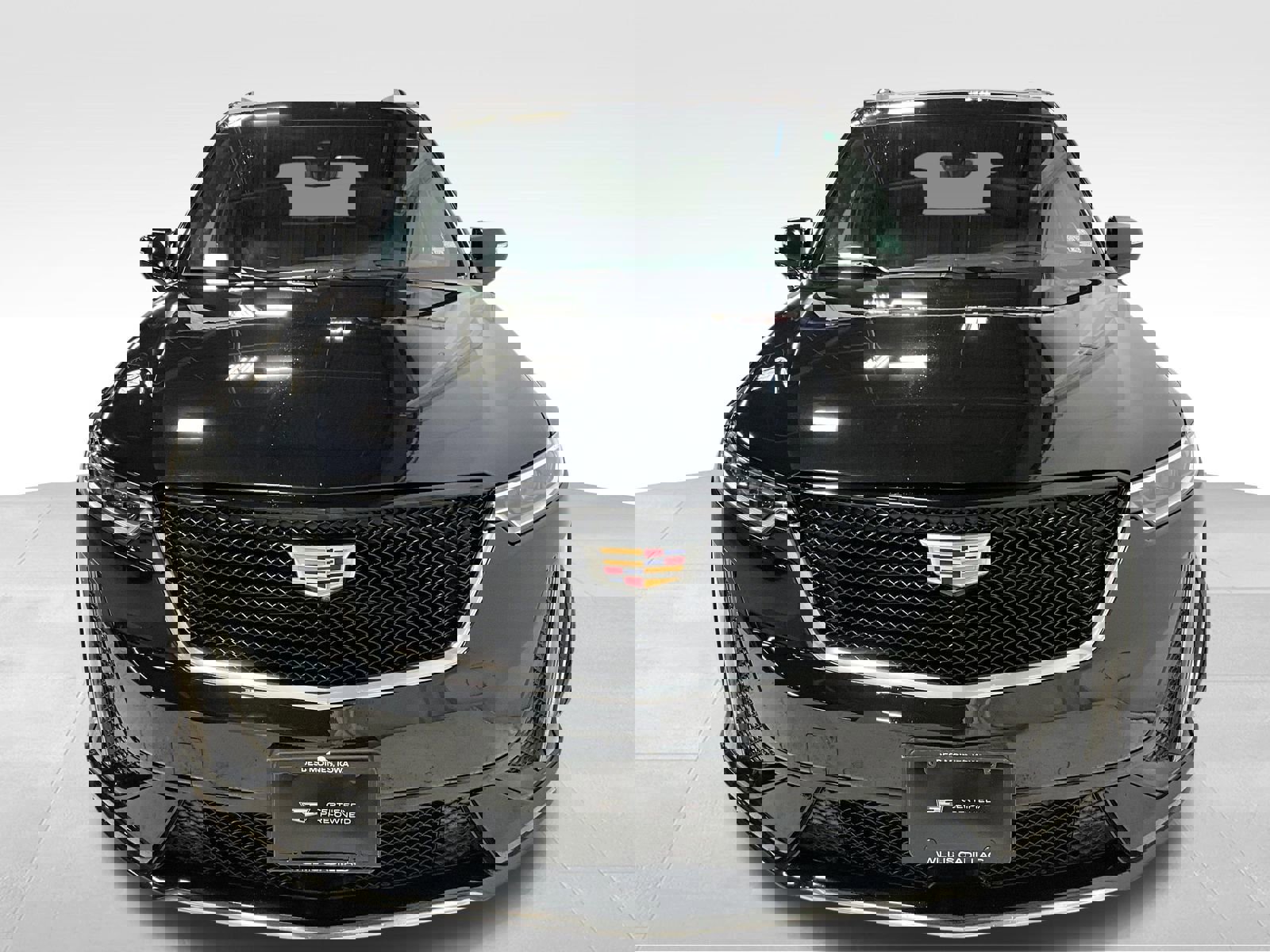 Used 2023 Cadillac XT6 Sport w/ Platinum Package AWD/4WD image 2