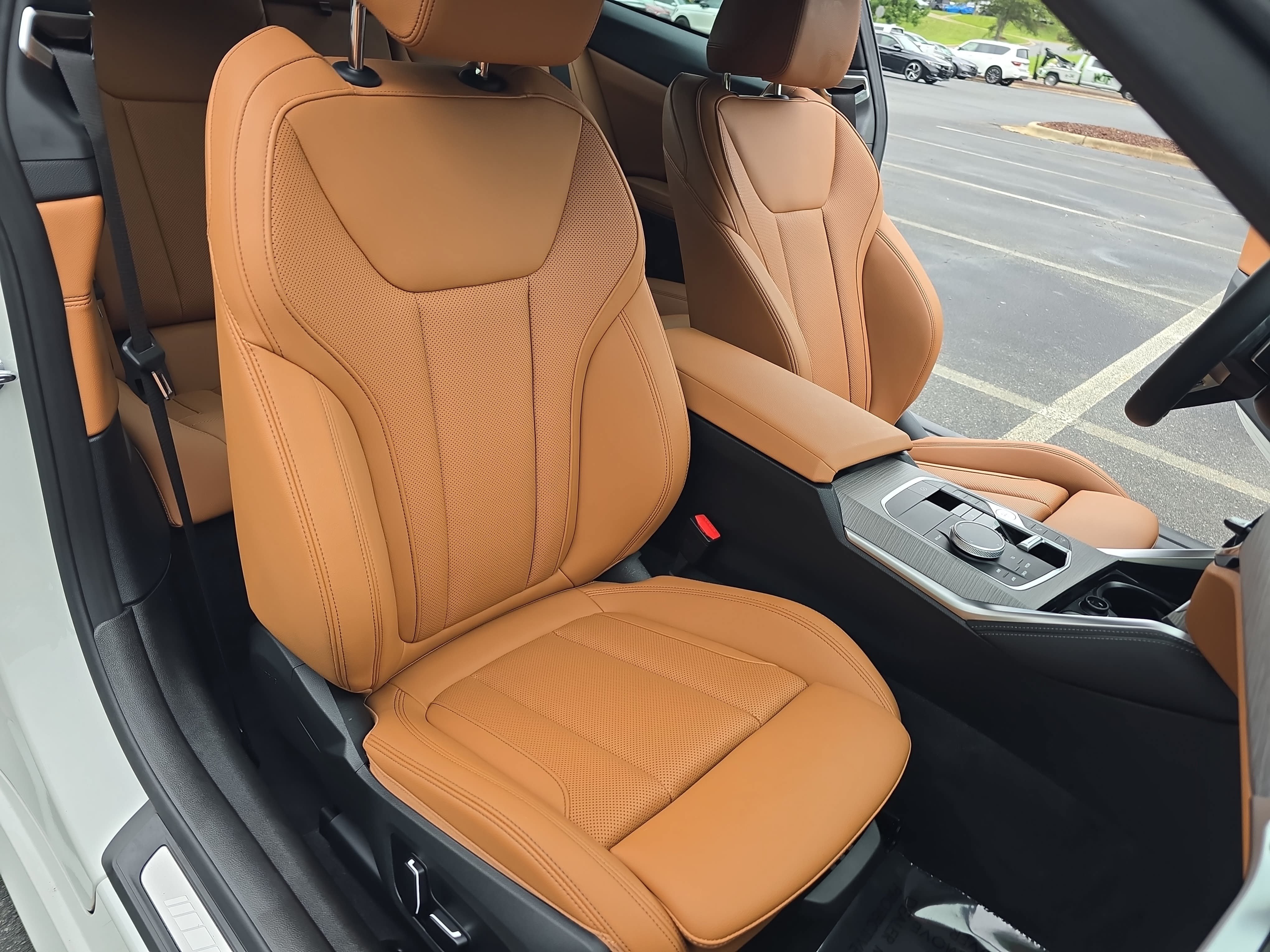 Used 2026 BMW 430i Coupe w/ M Sport Package RWD image 10