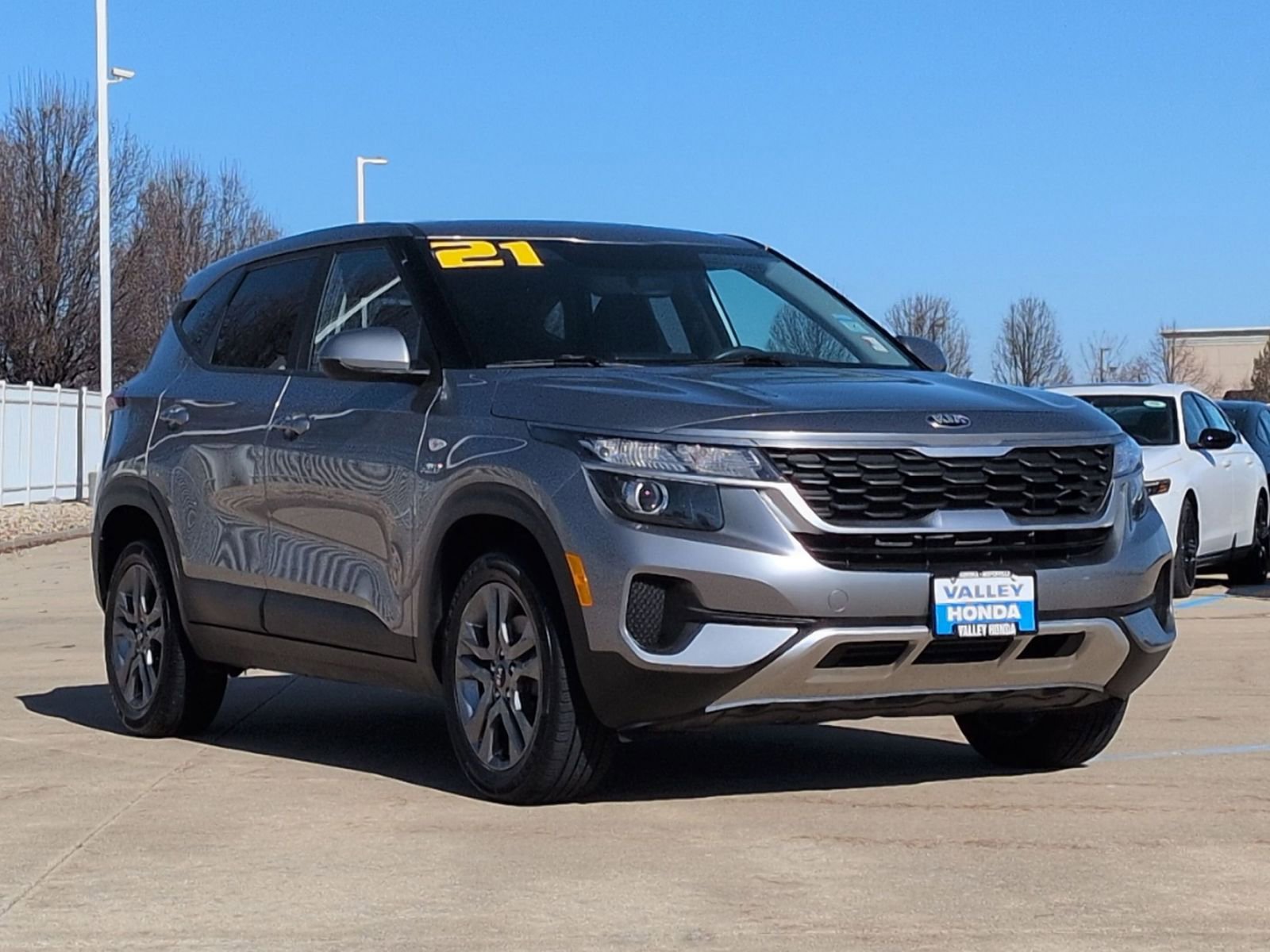 Used 2021 Kia Seltos LX image 4