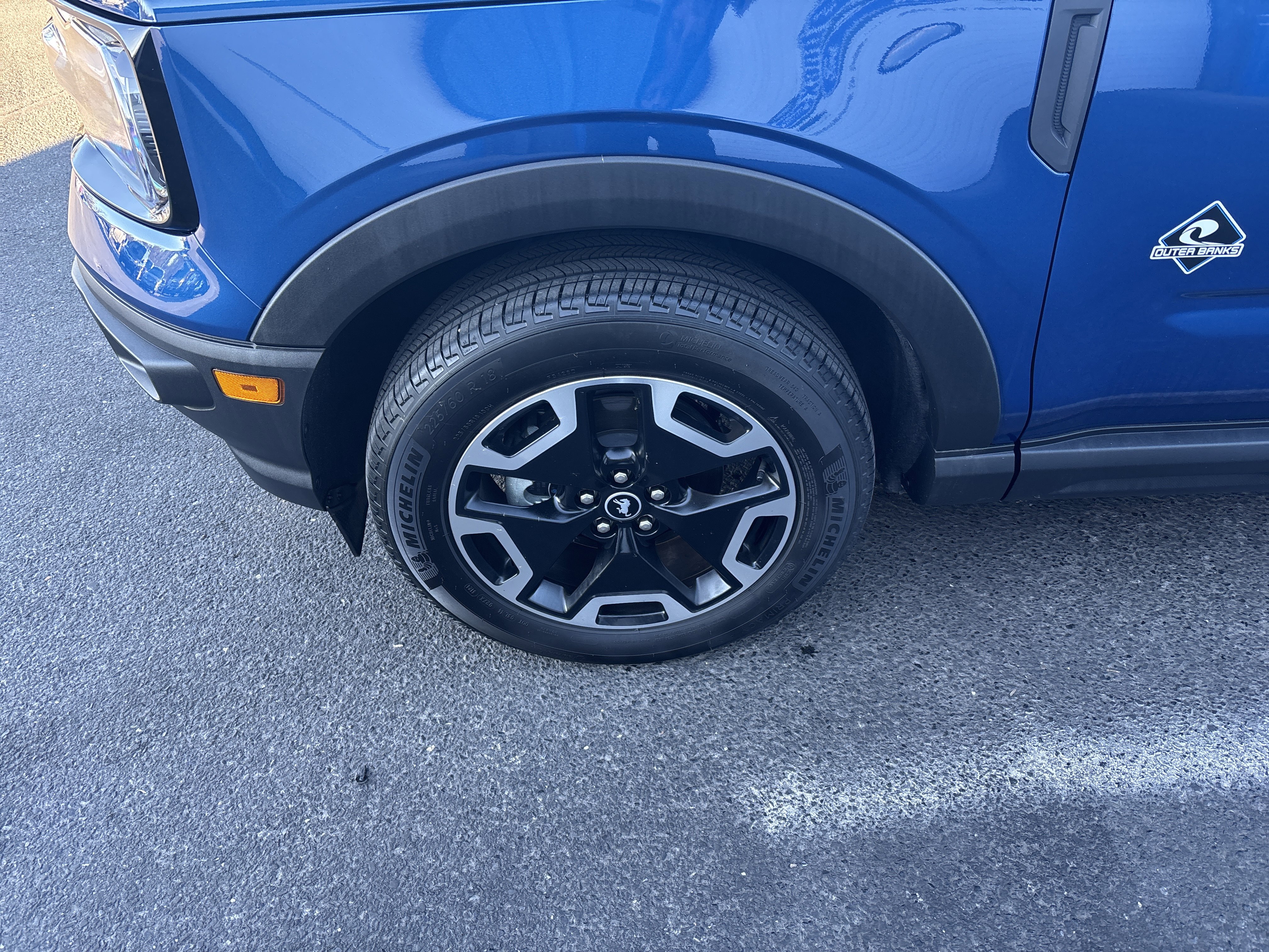 Used 2024 Ford Bronco Sport Outer Banks w/ Tech Package image 11