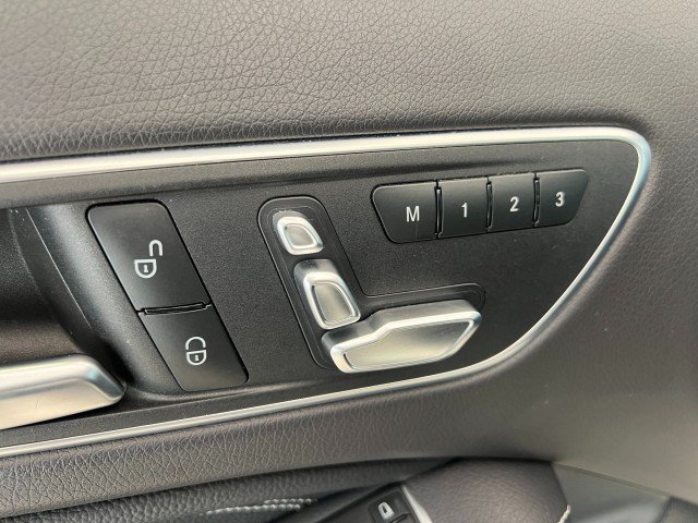 Used 2018 Mercedes-Benz GLA 250 4MATIC image 24