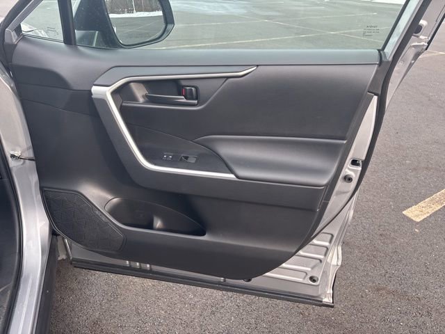Certified 2023 Toyota RAV4 LE image 9