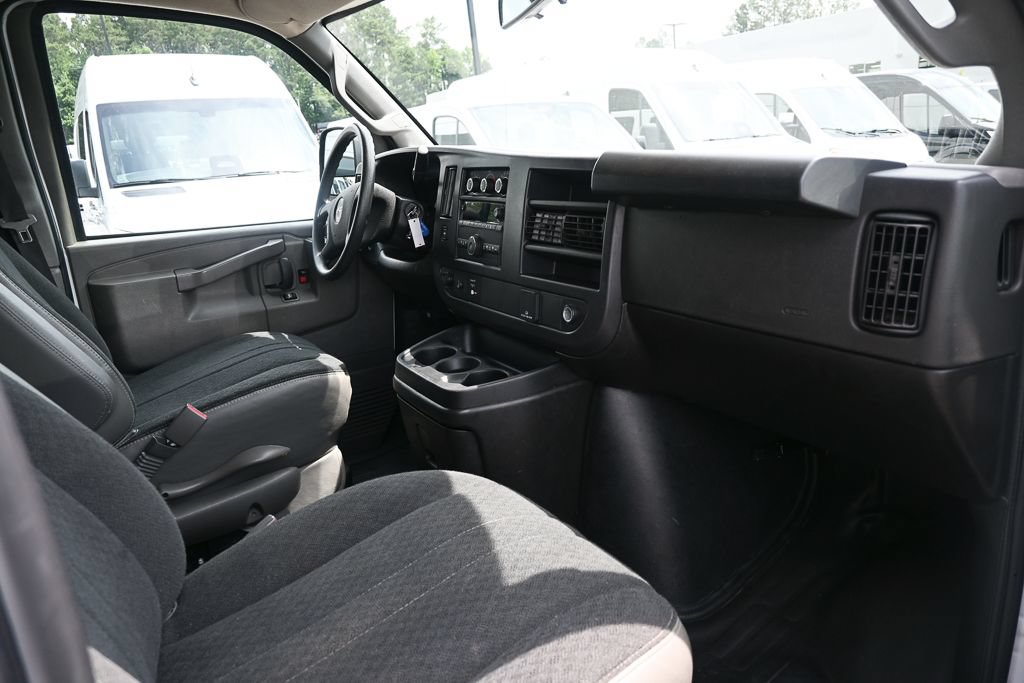 Used 2024 GMC Savana 2500 w/ Driver Convenience Package RWD image 17