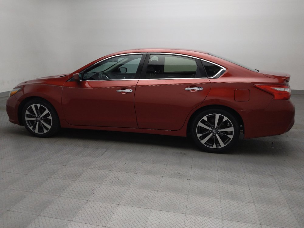 Used 2016 Nissan Altima 2.5 SR FWD image 3
