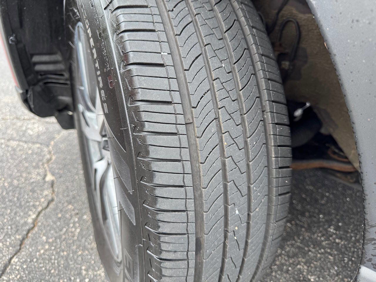 Used 2016 Toyota RAV4 XLE image 28