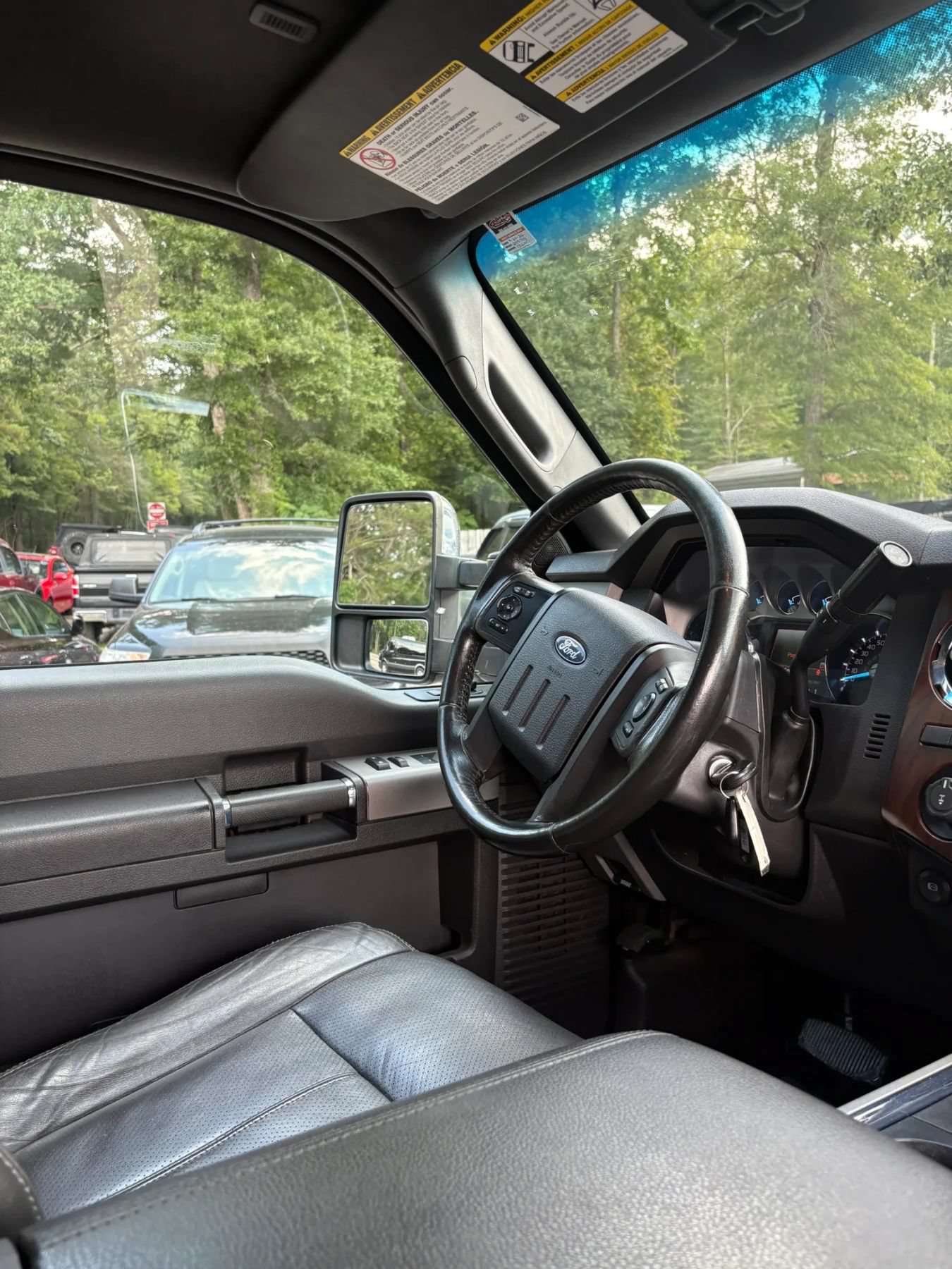 Used 2015 Ford F250 Lariat w/ Lariat Chrome Package AWD/4WD image 40