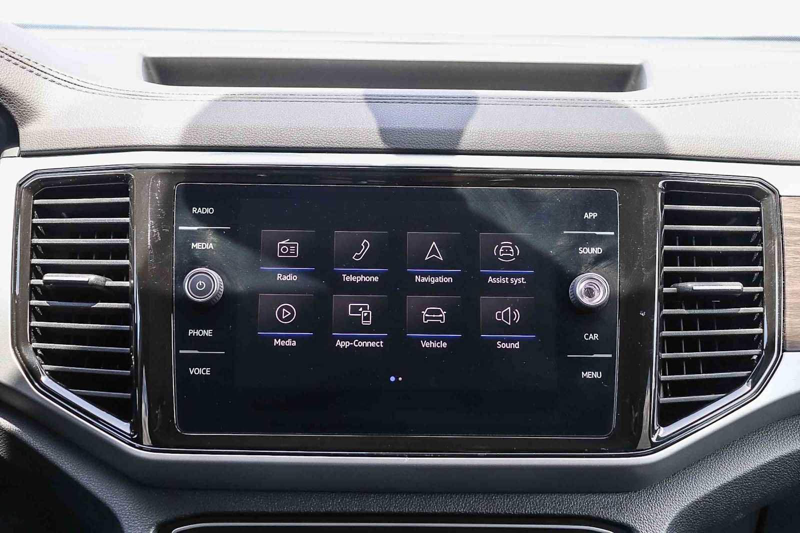 Used 2022 Volkswagen Atlas SE FWD image 14