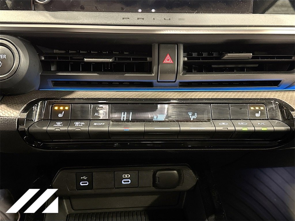 Used 2023 Toyota Prius XLE image 17