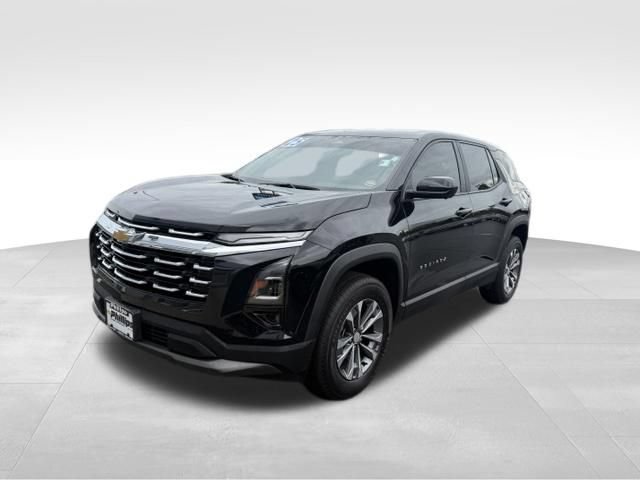 Used 2025 Chevrolet Equinox LT w/ Safety and Technology Package FWD image 3