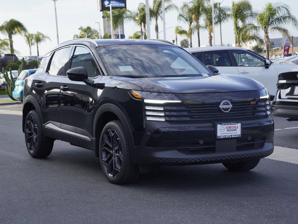New 2026 Nissan Kicks SR FWD image 2