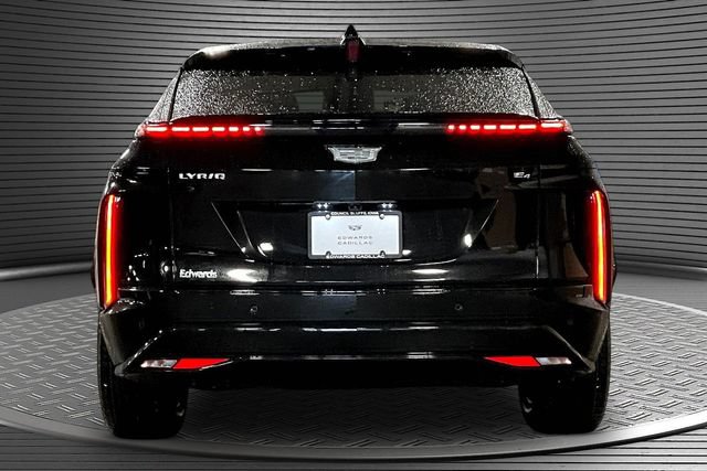 New 2027 Cadillac Lyriq Sport w/ LPO, Floor Liner Package AWD/4WD image 4