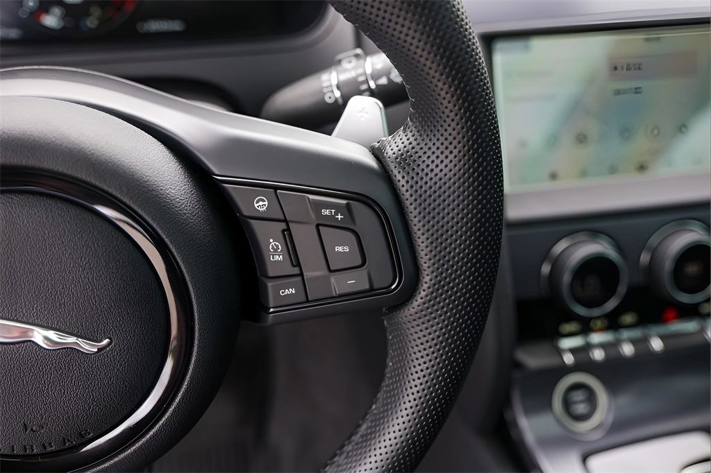 Used 2023 Jaguar F-TYPE R image 13