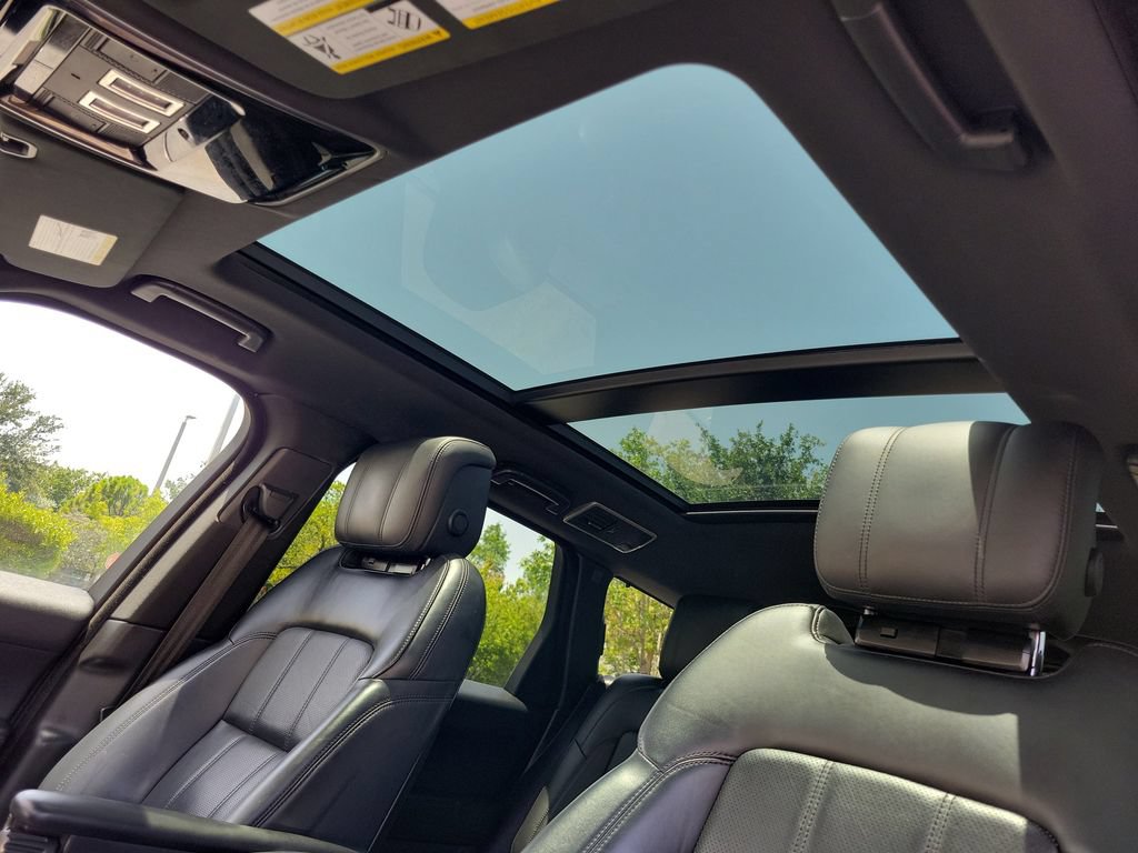Used 2018 Land Rover Range Rover Sport HSE AWD/4WD image 29