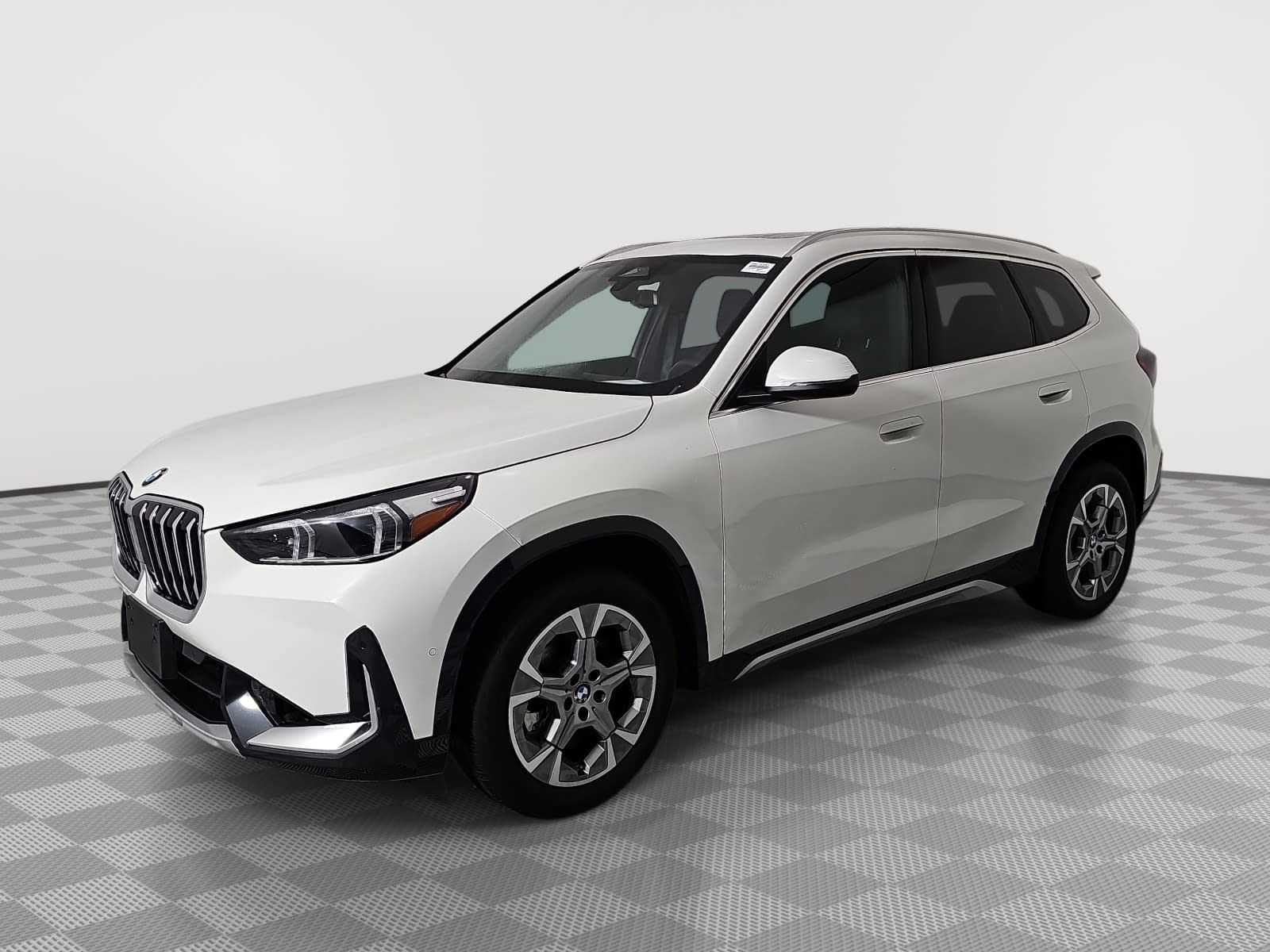 Used 2026 BMW X1 xDrive28i AWD/4WD image 4