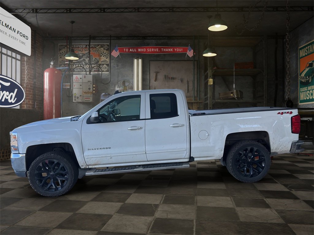 Used 2018 Chevrolet Silverado 1500 LT w/ All Star Edition image 3