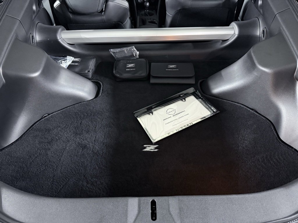 Used 2025 Nissan Z Performance w/ Floor Mat Package image 38