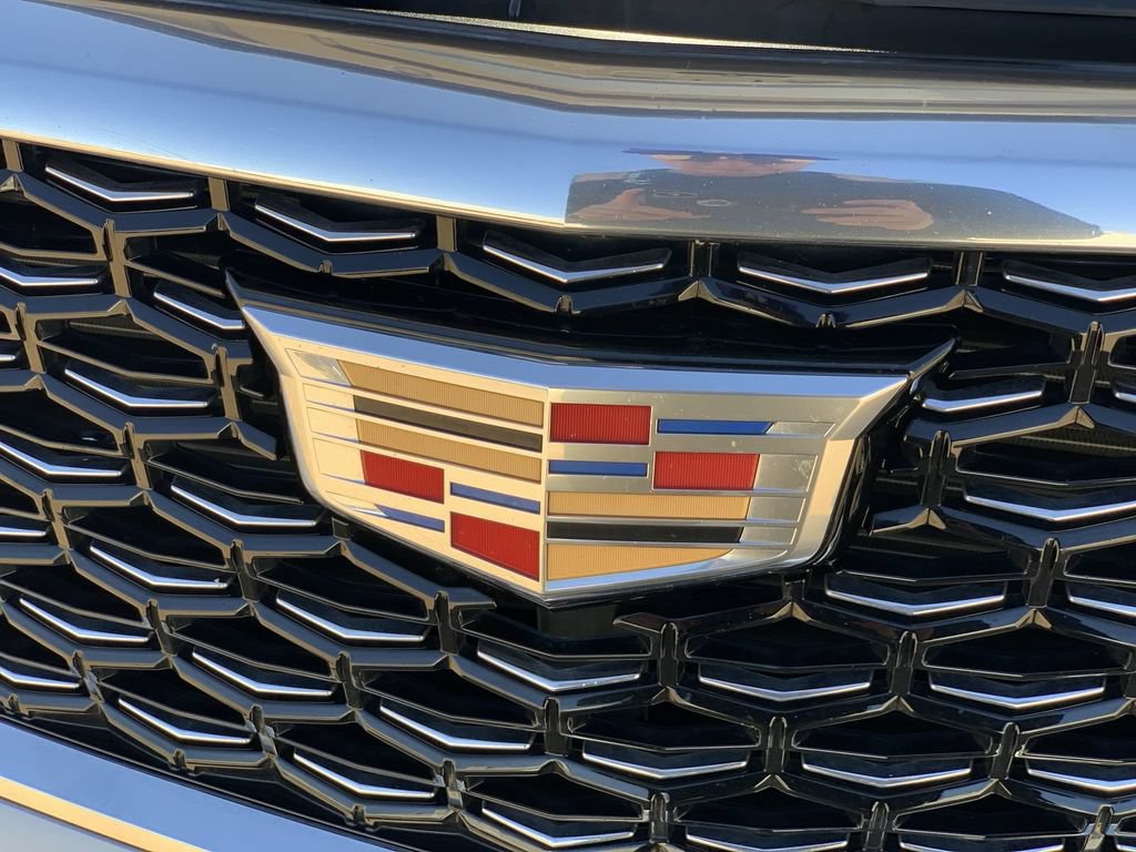 Certified 2024 Cadillac XT4 Premium Luxury FWD image 29