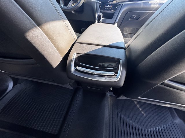 Used 2024 Cadillac XT6 Sport w/ Technology Package image 12