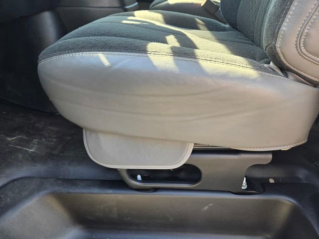 Used 2024 Chevrolet Express 2500 w/ Driver Convenience Package image 11