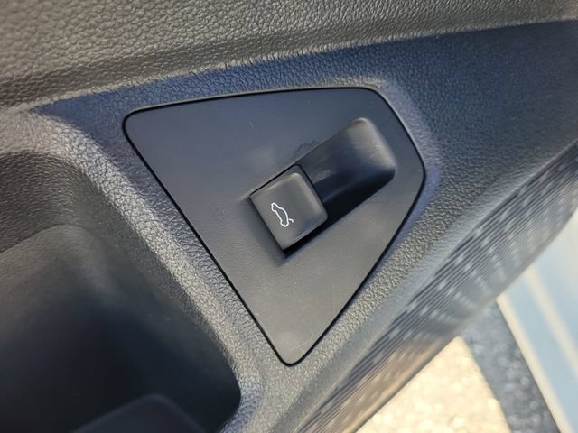 Used 2026 Volkswagen Jetta Sport FWD image 13