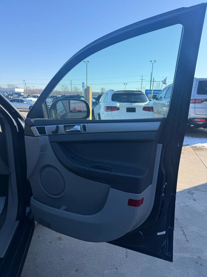 Used 2008 Chrysler Pacifica LX image 14
