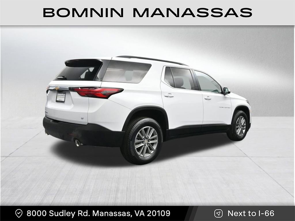 Used 2023 Chevrolet Traverse LT w/ Rear Camera Mirror Package AWD/4WD image 5