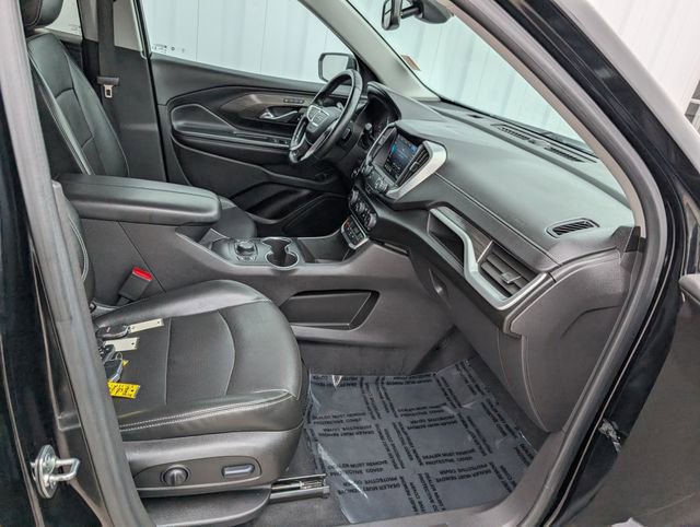 Used 2024 GMC Terrain SLT image 29