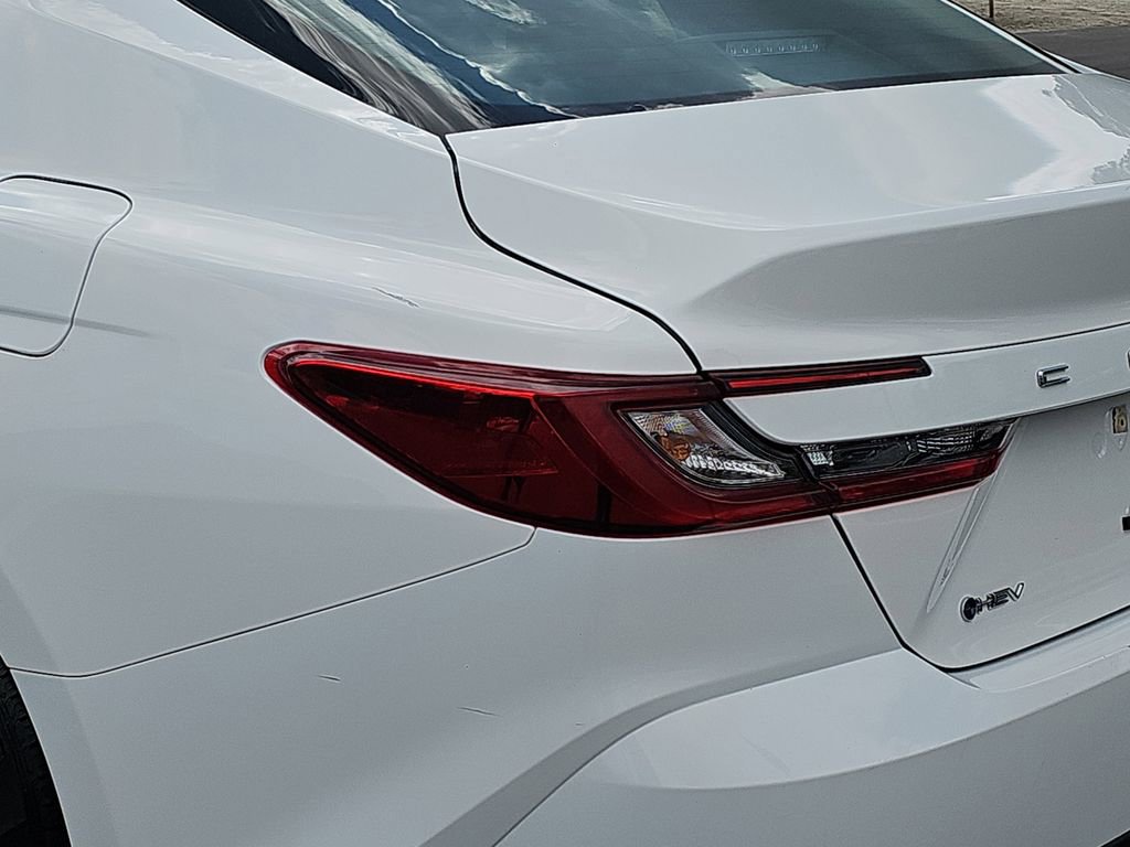 Used 2025 Toyota Camry LE image 37