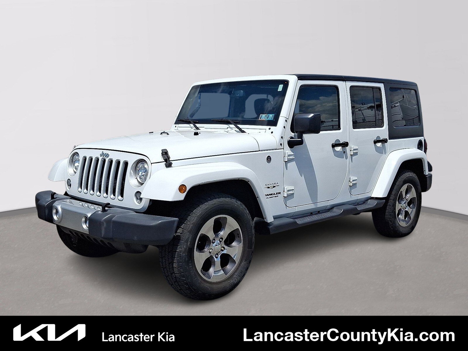 Used 2017 Jeep Wrangler Unlimited Sahara w/ Dual Top Group AWD/4WD image 1