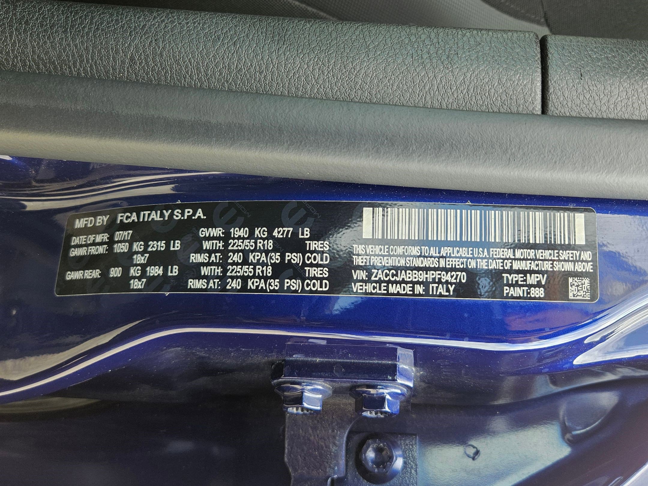 Used 2017 Jeep Renegade Altitude FWD image 36