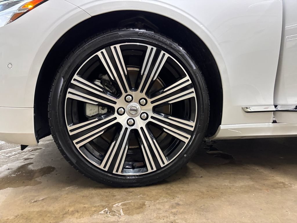 Certified 2025 Volvo S90 B6 Ultra AWD/4WD image 37