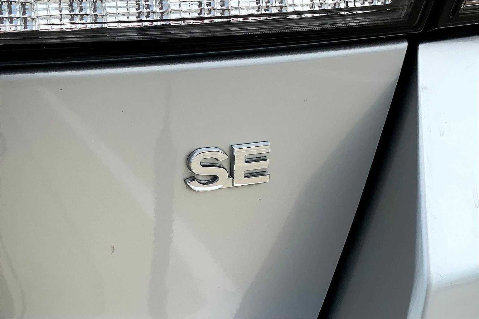 Used 2024 Mitsubishi Outlander Sport SE image 9