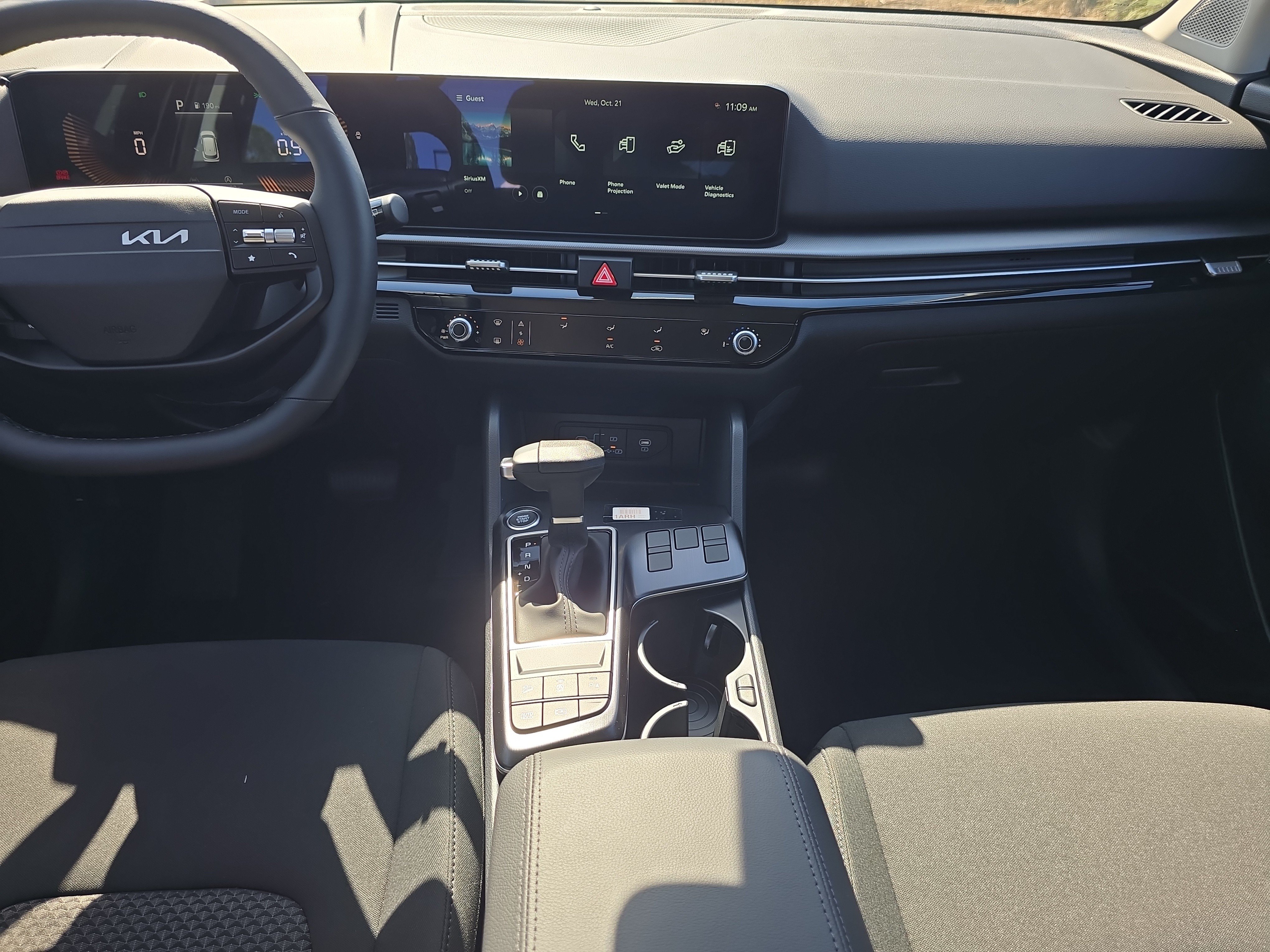 New 2027 Kia Sportage LX FWD image 14