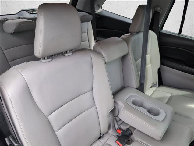 Used 2017 Honda Pilot Touring image 22
