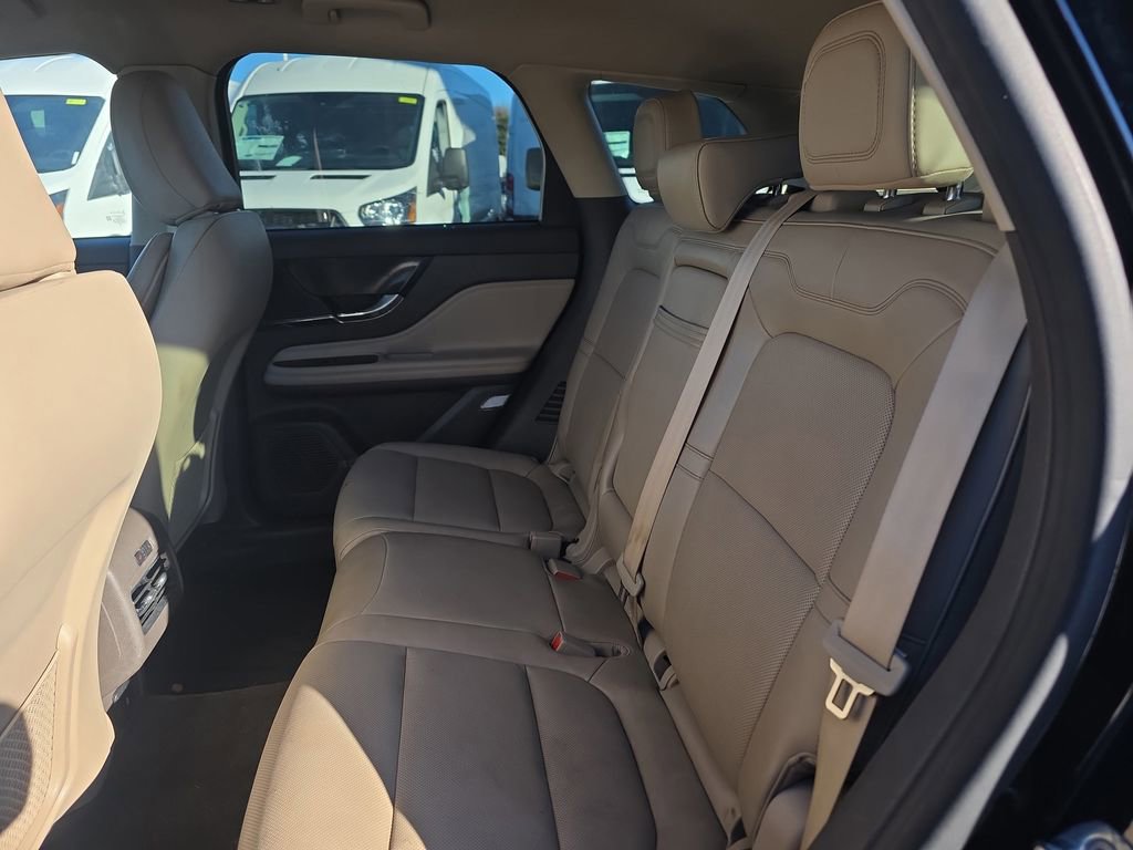 Used 2022 Lincoln Corsair AWD w/ Equipment Group 101A image 26