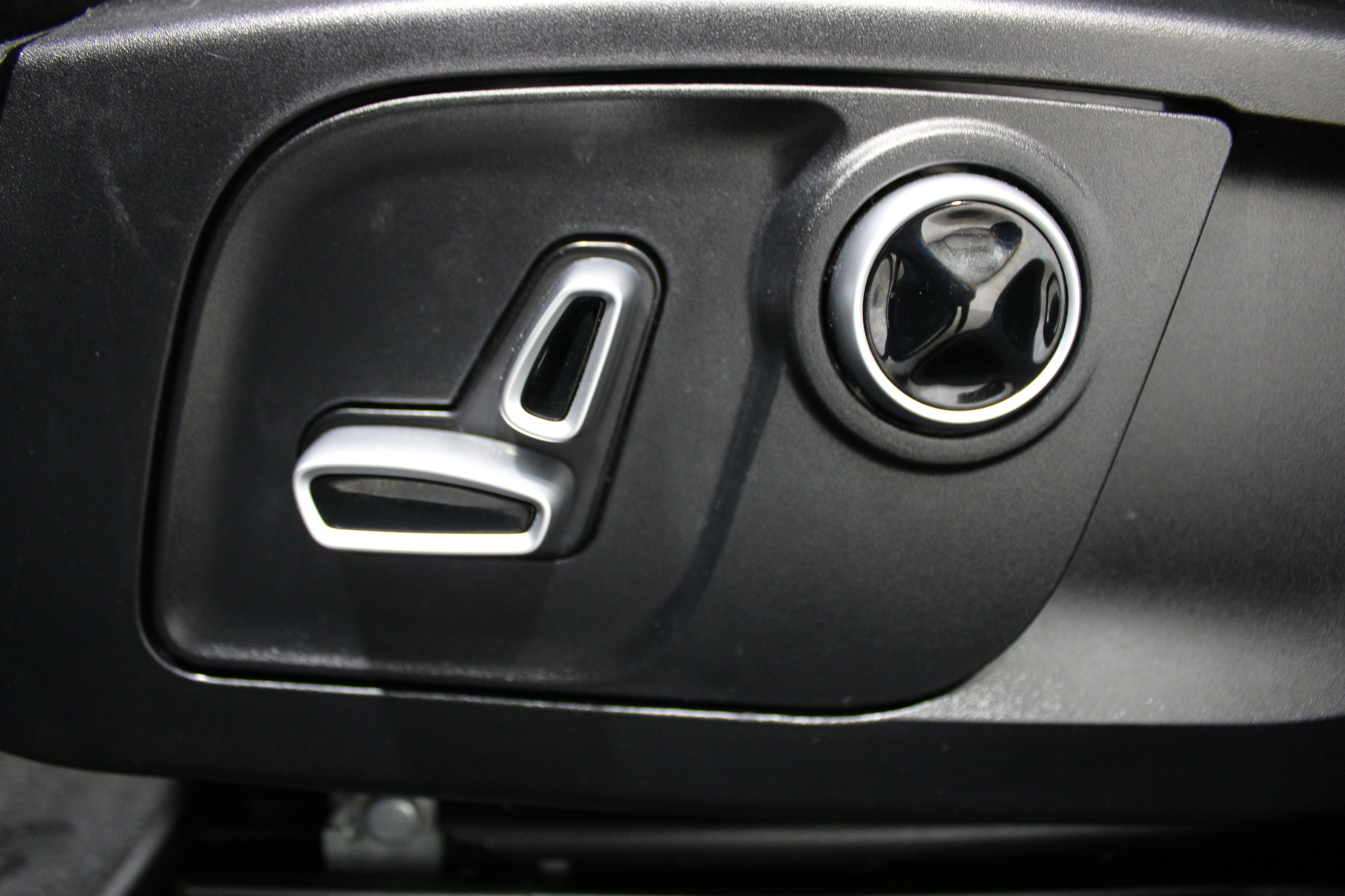 Used 2023 Maserati Levante Modena AWD/4WD image 4