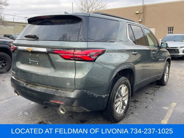 Used 2023 Chevrolet Traverse LT image 3