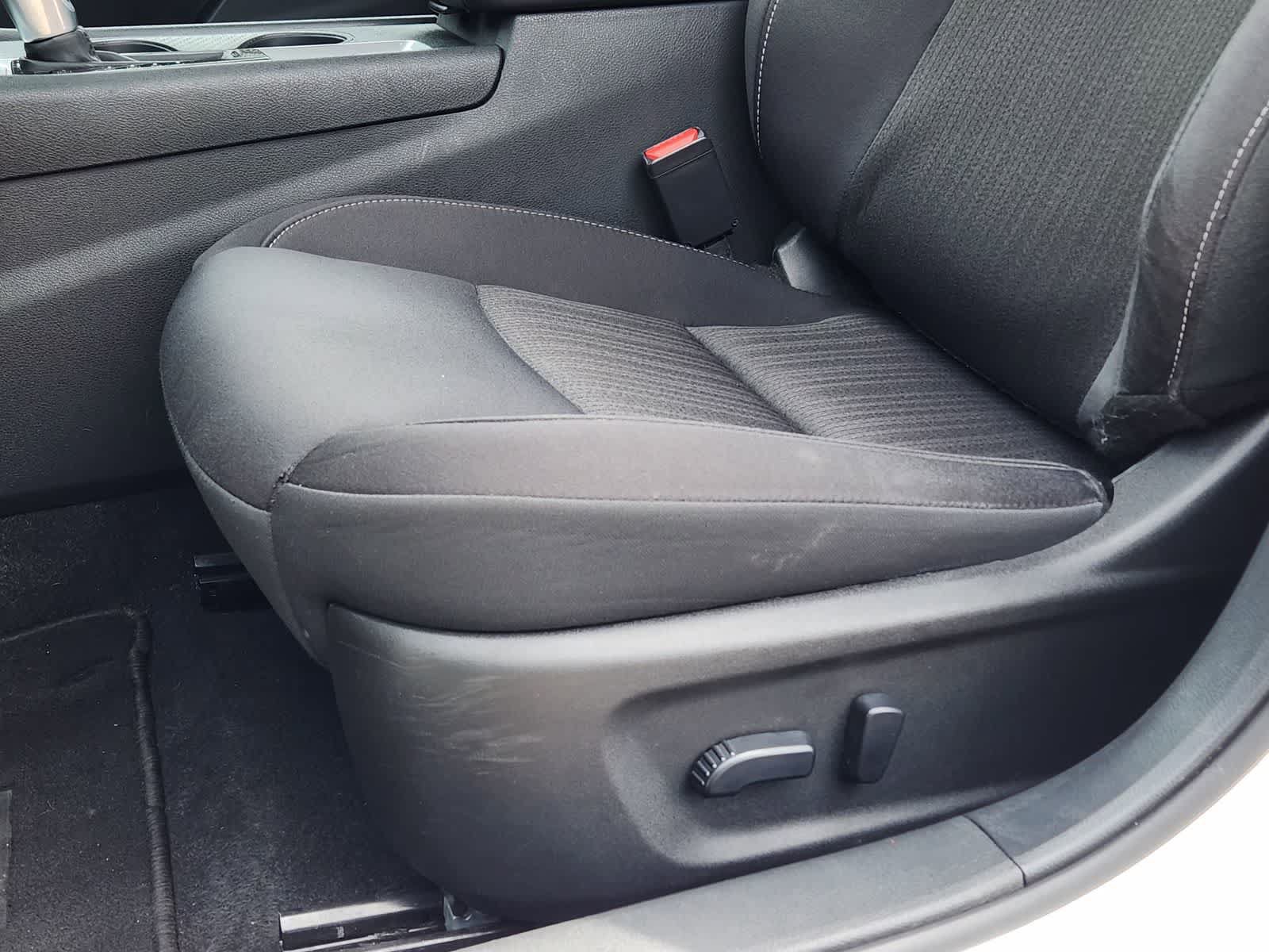 Used 2025 Nissan Altima 2.5 SV FWD image 22