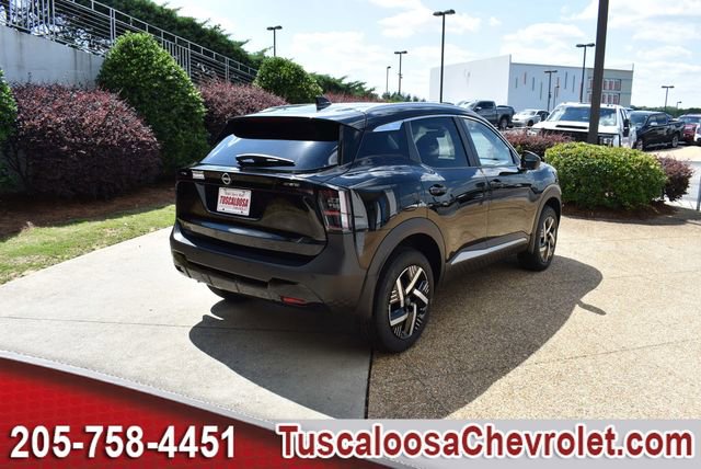 Used 2026 Nissan Kicks SV w/ SV Premium Package FWD image 10