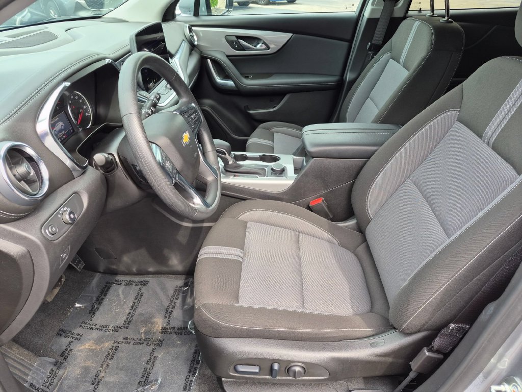 Used 2025 Chevrolet Blazer LT FWD image 22