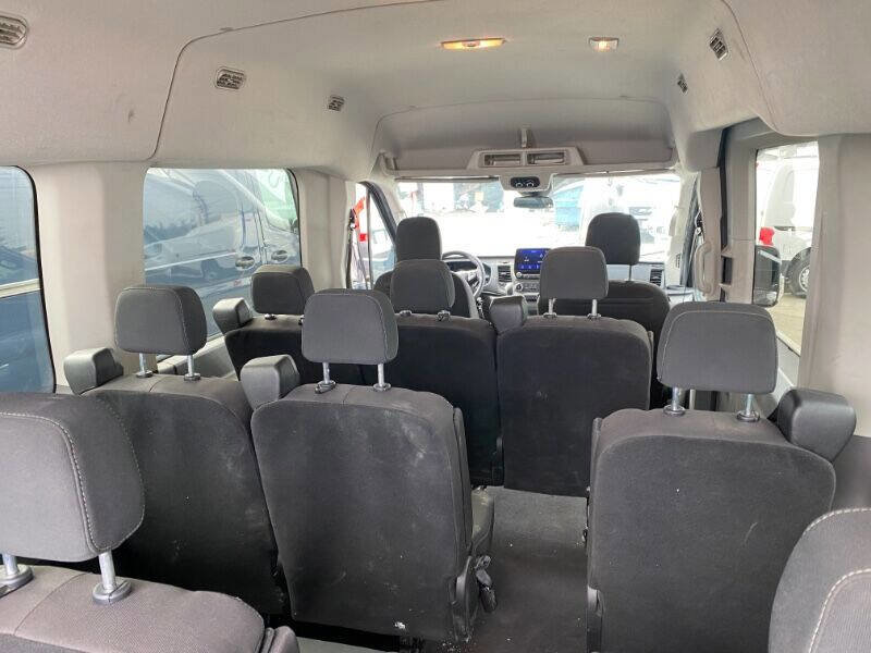 Used 2020 Ford Transit 350 XLT RWD image 14