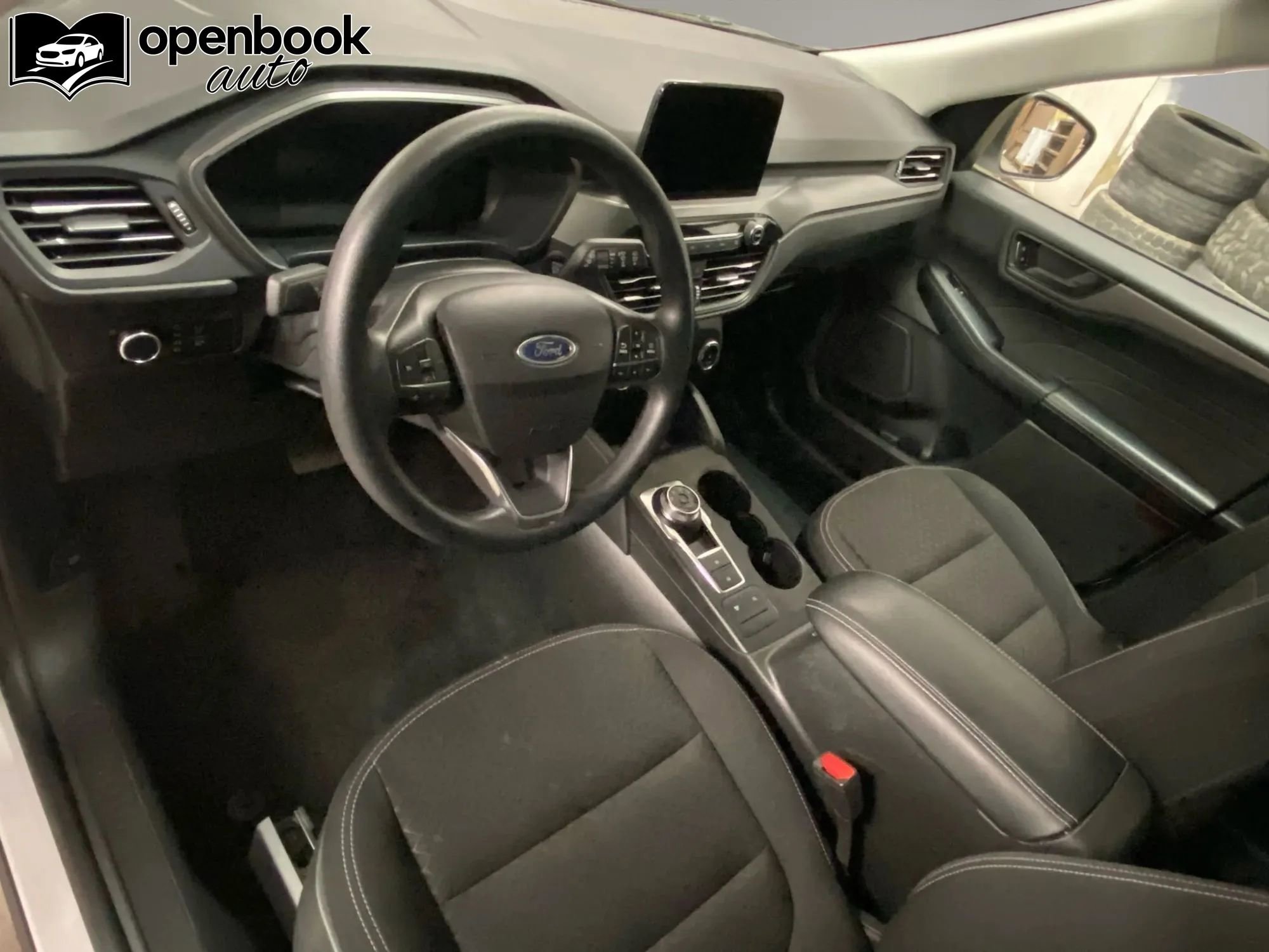 Used 2025 Ford Escape Active image 9