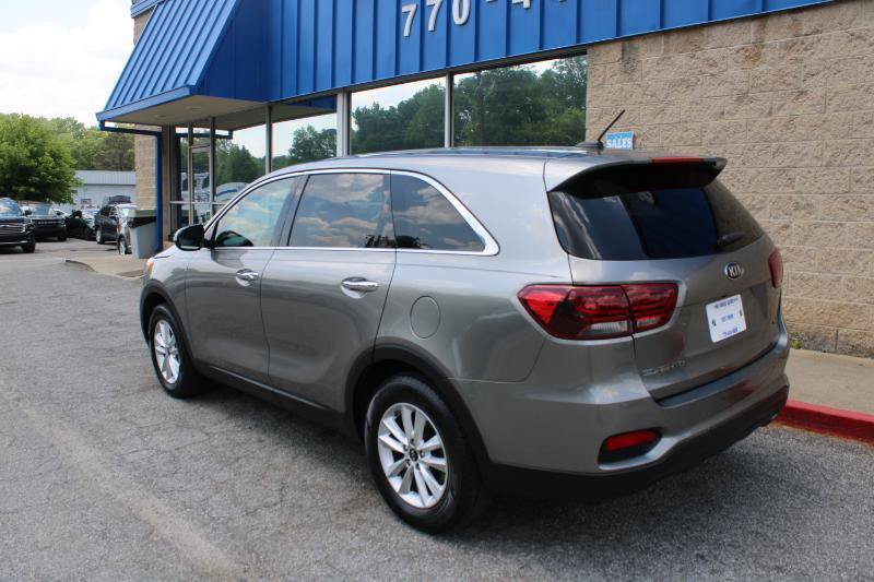 Used 2019 Kia Sorento L FWD image 6