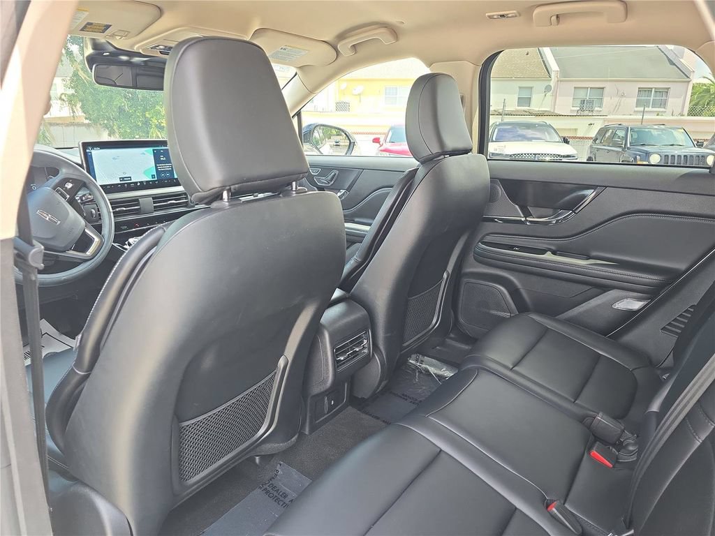 Certified 2024 Lincoln Corsair FWD image 14
