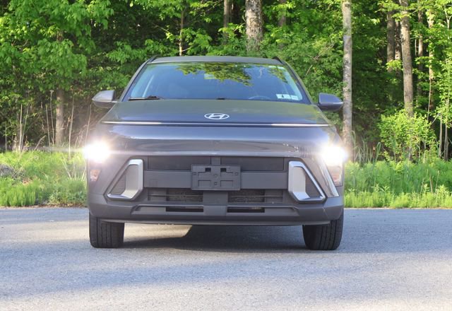 Used 2024 Hyundai Kona SEL AWD/4WD image 7