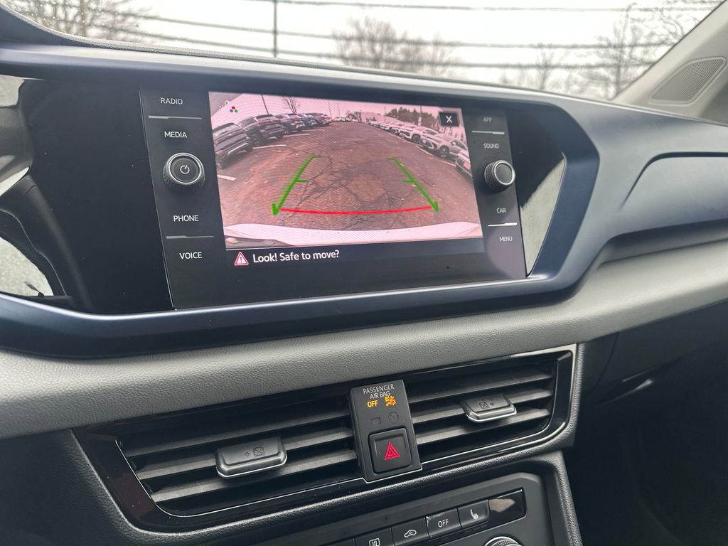 Used 2022 Volkswagen Taos SE image 10