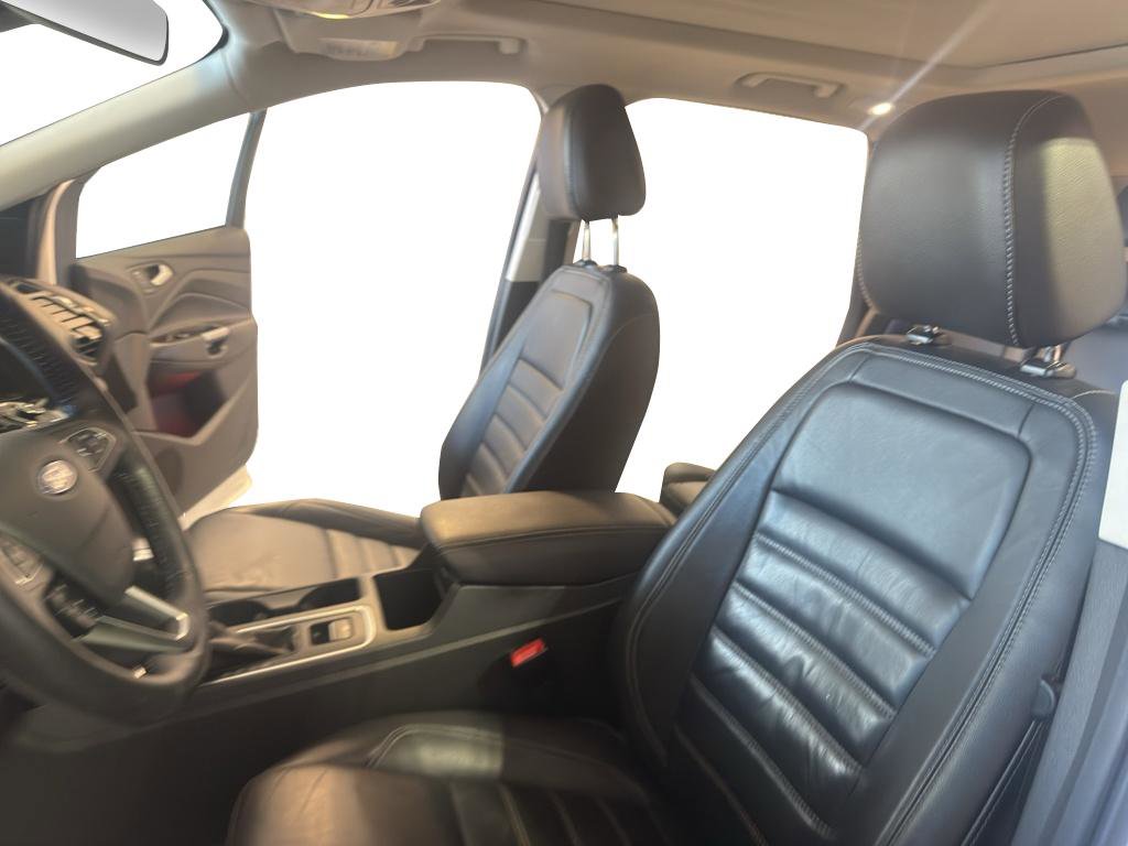 Used 2017 Ford Escape Titanium w/ Equipment Group 301A image 14