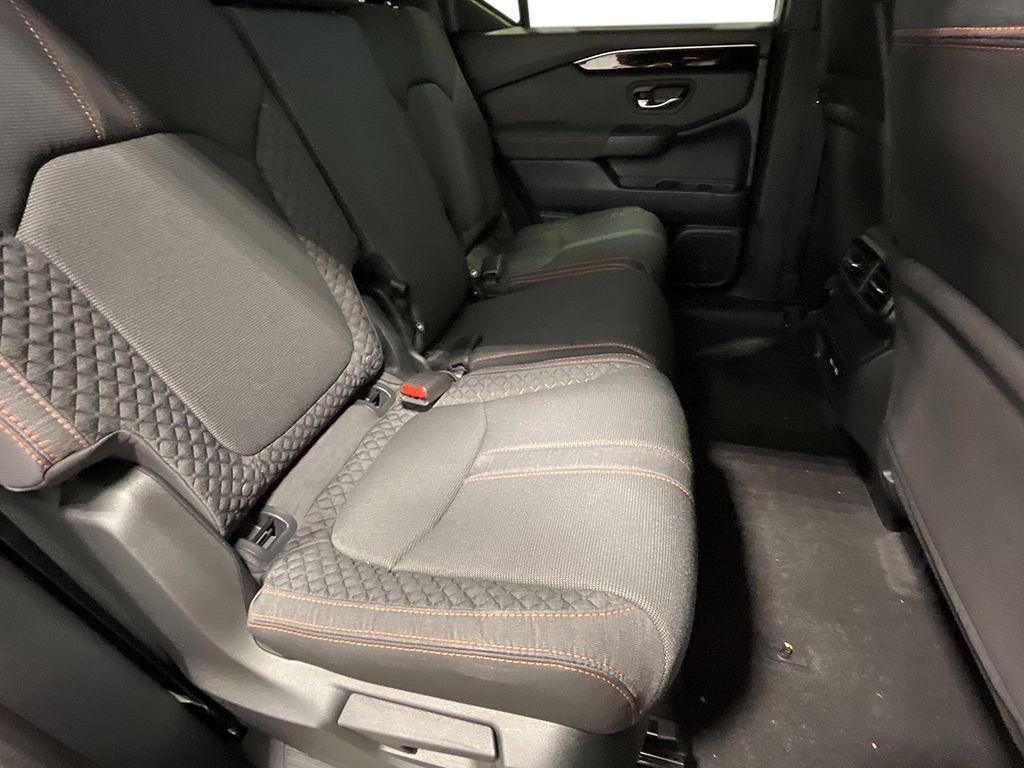 New 2025 Honda Pilot Sport image 29